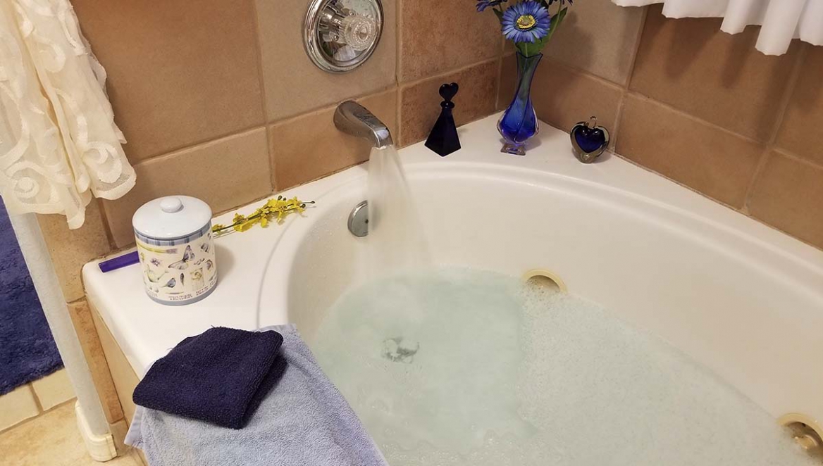 5 Common Reasons Your Bathtub Won't Drain